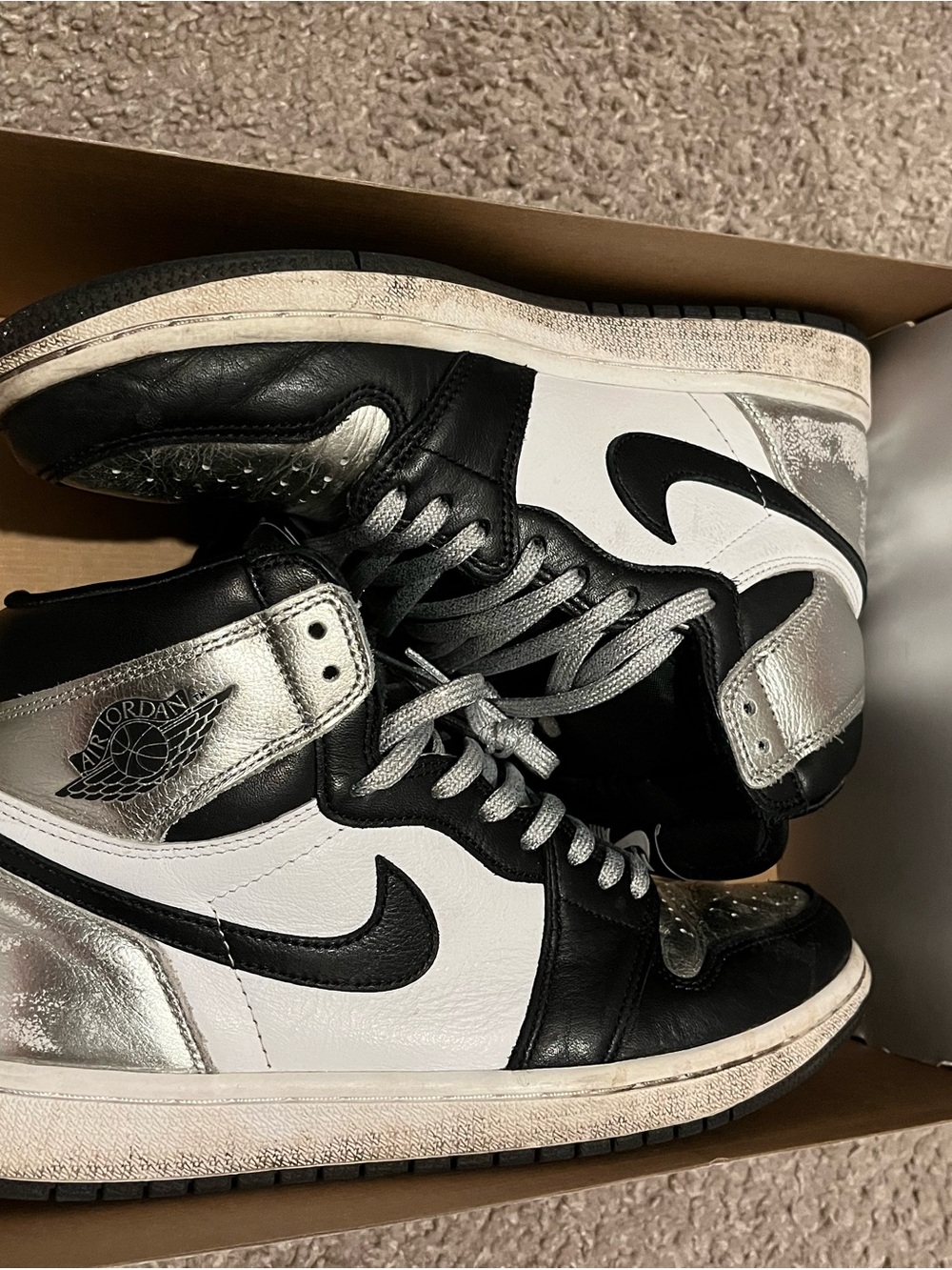 Jordan 1 โSilver Toeโ 8.5W | With Box